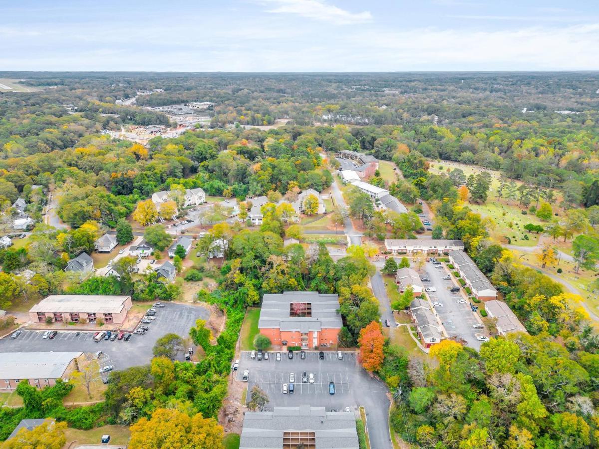 Classic City Getaway - 1 Mile Walk To Sanford Stadium! 阿森斯 外观 照片